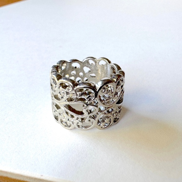 Filagree Ring Size 3 1/2 Vintage Silver Swirls - Picture 5 of 7